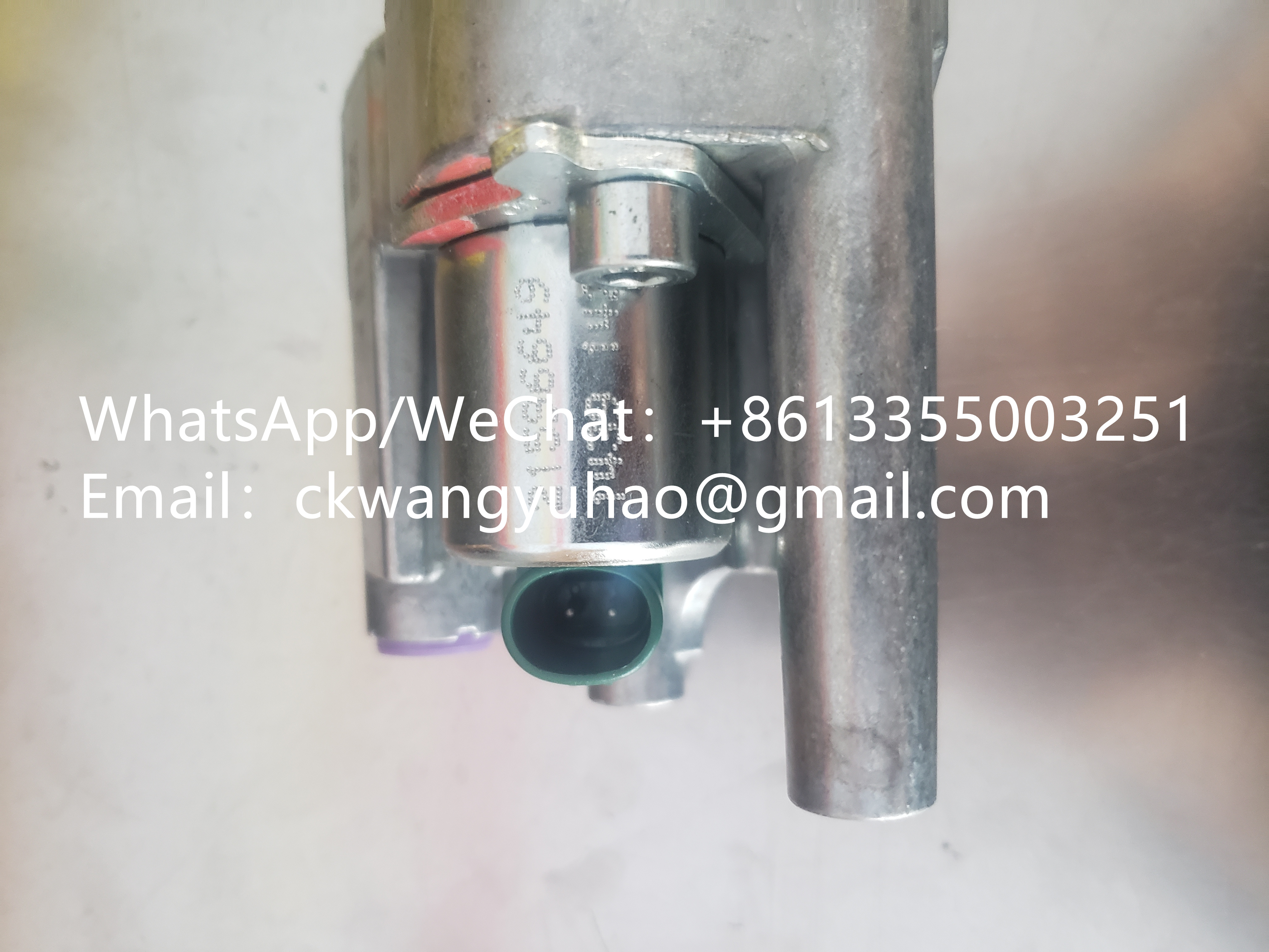 Valve 11221431 21596642 - SDLG excavator engine parts 11221431 valve volvo21596642 D13 engine parts