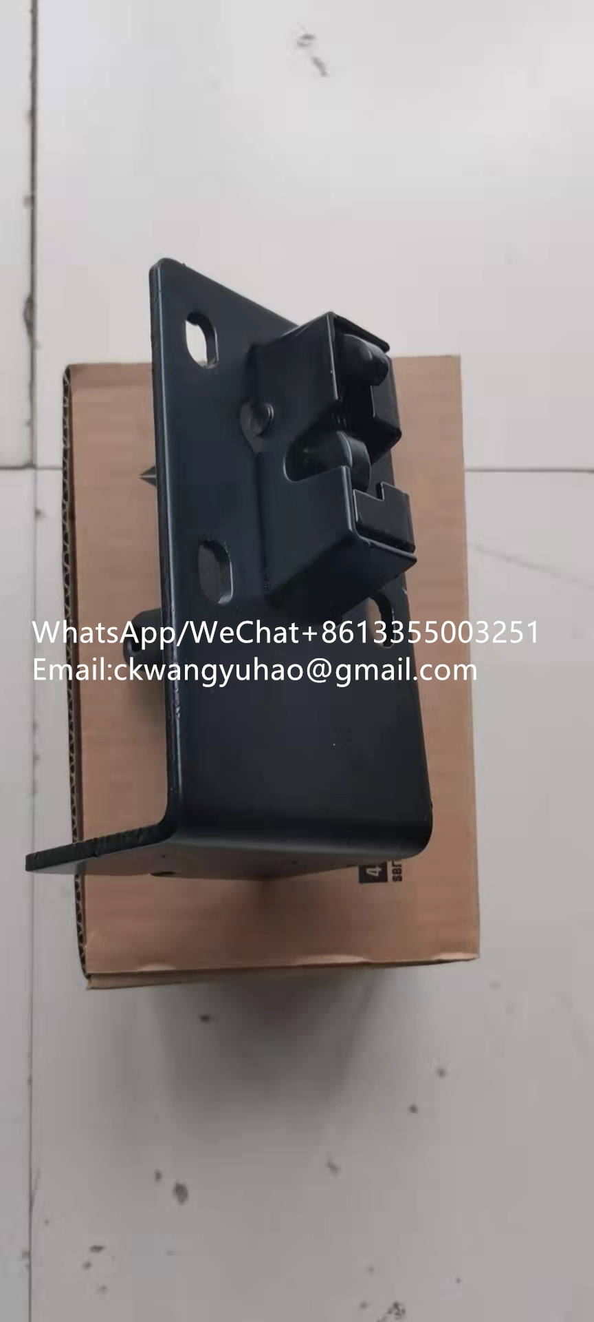 26290004681 - 14408001 	Interior lamp	11211226 	INTERIOR LAMP
4110000970071 	VALVE SEAT	4110001841005 	VALVE SEAT
11212331 	WIRING HARNESS	11217516 	WIRING HARNESS
11212440 	O-RING	11210141 	O-RING
11214753 	NUT	11210029 	FLANGE NUT
11223113 	Hex. socket screw	11210150 	HEX. SOCKET SCREW
11220863 	Washer	11212714 	GASKET
11223365 	Hexagon screw	11210210 	HEXAGON SCREW
11213693 	HEXAGON SCREW	11210210 	HEXAGON SCREW
11210963 	PIPE	11217035 	PIPE
11210970 	PIPE	11217036 	PIPE
11223210 	Hexagon screw	11210105 	HEXAGON SCREW
11211238 	FLOOR MAT	11212910 	FLOOR MAT
11215723 	SCREW	11214775 	SCREW
4110001017052 	FAN CLUTCH	4110001015057 	FAN CLUTCH
4110000924116 	FAN CLUTCH	4110001015057 	FAN CLUTCH
4190000536501 	NUT	4110000186014 	NUT
4190000536280 	SCREW	4110000186527 	SCREW
4190000536479 	SCREW	4110000186013 	SCREW
11211300 	COVER	11217787 	COVER
11212913 	COVER	11217787 	COVER
11211171 	COVER	11217782 	COVER
11211236 	COVER	11217783 	COVER
11211237 	COVER	11217780 	COVER
4011000859 	SCREW	4011000709 	SCREW
11214063 	HEXAGON SCREW	11218144 	HEX. SOCKET SCREW
11211785 	SEALING RING	11211975 	RING