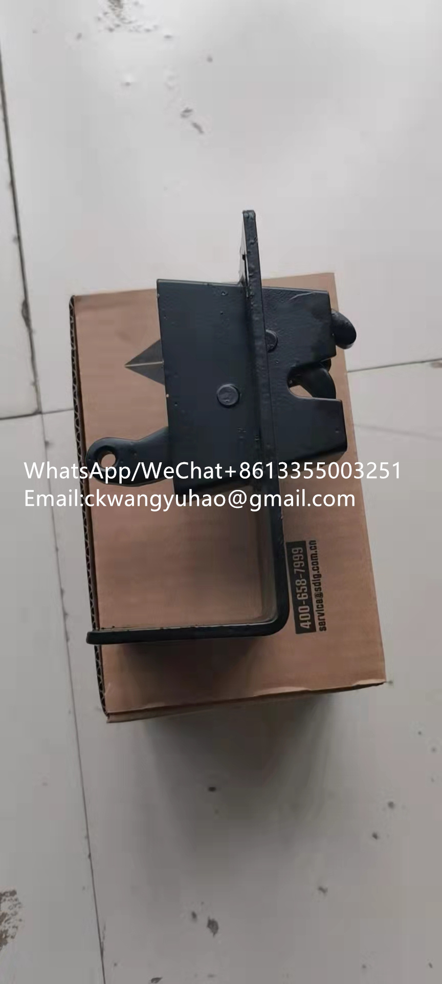 26290004681 - 14408001 	Interior lamp	11211226 	INTERIOR LAMP
4110000970071 	VALVE SEAT	4110001841005 	VALVE SEAT
11212331 	WIRING HARNESS	11217516 	WIRING HARNESS
11212440 	O-RING	11210141 	O-RING
11214753 	NUT	11210029 	FLANGE NUT
11223113 	Hex. socket screw	11210150 	HEX. SOCKET SCREW
11220863 	Washer	11212714 	GASKET
11223365 	Hexagon screw	11210210 	HEXAGON SCREW
11213693 	HEXAGON SCREW	11210210 	HEXAGON SCREW
11210963 	PIPE	11217035 	PIPE
11210970 	PIPE	11217036 	PIPE
11223210 	Hexagon screw	11210105 	HEXAGON SCREW
11211238 	FLOOR MAT	11212910 	FLOOR MAT
11215723 	SCREW	11214775 	SCREW
4110001017052 	FAN CLUTCH	4110001015057 	FAN CLUTCH
4110000924116 	FAN CLUTCH	4110001015057 	FAN CLUTCH
4190000536501 	NUT	4110000186014 	NUT
4190000536280 	SCREW	4110000186527 	SCREW
4190000536479 	SCREW	4110000186013 	SCREW
11211300 	COVER	11217787 	COVER
11212913 	COVER	11217787 	COVER
11211171 	COVER	11217782 	COVER
11211236 	COVER	11217783 	COVER
11211237 	COVER	11217780 	COVER
4011000859 	SCREW	4011000709 	SCREW
11214063 	HEXAGON SCREW	11218144 	HEX. SOCKET SCREW
11211785 	SEALING RING	11211975 	RING