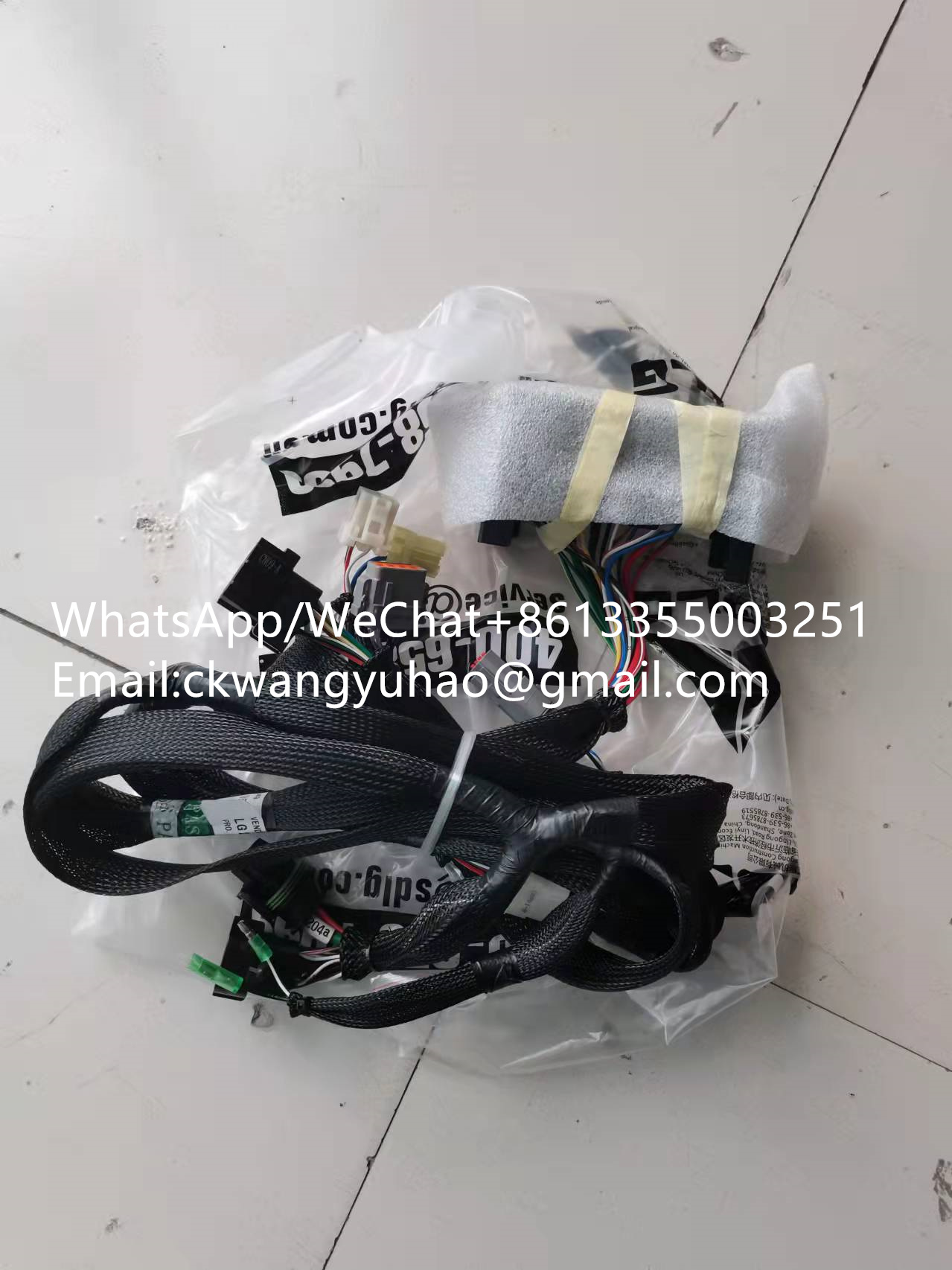 26430001951 - 4190000536514 	WASHER	4110000186100 	WASHER
4110000186133 	COVER PLATE	4110000565301 	COVER PLATE
4190000536074 	COVER PLATE	4110000565301 	COVER PLATE
4190000536460 	SCREW	4110000186184 	SCREW
4110000186694 	PIPE	4190000536175 	PIPE
4110000565028 	GASKET	4110000186025 	SPACER
4110001005204 	GASKET	4110000186025 	SPACER
4110001007064 	SCREW	4110000509175 	SCREW
11223044 	Hexagon screw	11210098 	HEXAGON SCREW
4110002409130 	Hexagon screw	11210098 	HEXAGON SCREW
11212150 	HEXAGON SCREW	11210098 	HEXAGON SCREW
11223045 	Washer	11210218 	WASHER
4110002409121 	Plain washer	11210218 	WASHER
11211633 	WASHER	11210218 	WASHER
11211635 	WASHER	11210198 	PLAIN WASHER
11223294 	Plain washer	11212648 	PLAIN WASHER
11212538 	HOOD	11216734 	HOOD
4110001007061 	GASKET	4110000509185 	GASKET
11211943 	HOSE	11217255 	HOSE
11214350 	HOSE	11217255 	HOSE
11211944 	HOSE	11217259 	HOSE
4190000536203 	GASKET	4110000166032 	GASKET
4190000536456 	SCREW	4110000186134 	SCREW
4190000536450 	SCREW	4110000186132 	SCREW
4190000536462 	SCREW	4110000186214 	SCREW
4190000536474 	SCREW	4110000186148 	SCREW
4190000536476 	SCREW	4110000186149 	SCREW