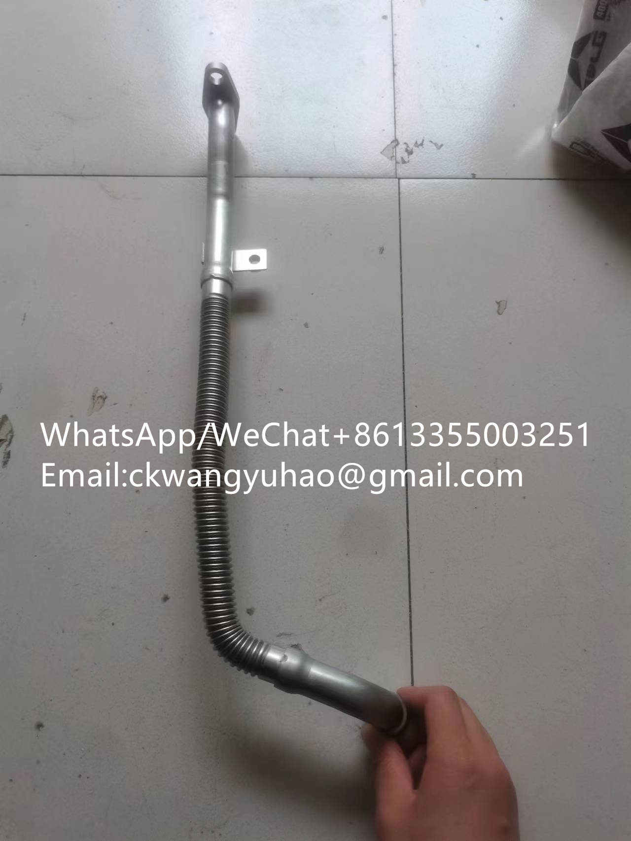 4110002196008tube - 4130002725  Fuel level sensor  4130002956  Fuel level sensor
4130002837  Control panel  4130002994  Control panel
4130002838  Control panel  4190002511  CONTROL PANEL
4130002897  Display panel  4130015511  null
4130002900  Control unit  4130015904  Control unit
4130002911  Evaporator  4130002904  Evaporator
4130002916  Evaporator system  4130016081  Evaporator system
4130002959  Control unit  4110003822050  Control unit
4130002971  Control unit  4130015935  Control unit
4130003033  Display panel  4130015505  Display panel
4130003126  Condenser  4130003126A null
4130003182  Display panel  4130015510  null
4130003312  Display panel  4130015507  null
4130003317  Program controller  4110004186222  Control unit
4130003324  Throttle pulley  4130003437  Throttle pulley
4130003385  Display panel  4130015509  Display panel
4130003413  Display panel  4130015679  Display panel
4130003439  Display panel  4130015508  null
4130003496  Engine control module  4110016495178  Engine control unit
4130003507  Display panel  4130015679  Display panel
4130003537  Condenser  4130015120  Condenser
4130015030  Control unit  4130017134  Control unit
4130015040  Sensor  4130000415002  TEMPERATURE SENSOR
4130015700  Relay  4130000415013  Relay
4130015738  Display panel  4130016031  Display panel
4130015740  Control unit  4130015904  Control unit
4130015760  Air conditioning unit  4130016359  null
4130015826  Air conditioning compressor  4190001135  AIR CONDITIONING COMPRESSOR
4130015900  Iecu  4130016189  Display panel
4130015976  Control unit  4130017133  Control unit
4130016098  Display panel  4130016175  Display panel
4130016175  Display panel  4130016190  Display panel
4130016419  On-board charger  29441043021  Cable
4130016420  On-board charger  29441043031  Cable
4130016459  On-board charger  29441072901  null
4130016460  On-board charger  29441072911  null
4190000251  SWING RING  4110016045  Swing ring
4190000292  CAB  29290009871  CAB
4190000337  SCREW  4110001858005  SCREW
4190000353  HOSE ASSEMBLY  4120002843  HOSE ASSEMBLY
4190000356  Nipple  4120002161  NIPPLE
4190000360  NIPPLE  4120001901  NIPPLE
4190000394  CAB  29290008301  CAB