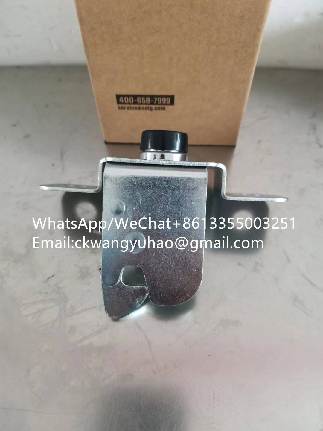 4190003785lock - 14402124  CUSHION  11221939  CUSHION
14402129  Control valve  11223063  Control valve
14402148  Filter cartridge_drain filter  11218590  FILTER INSERT
14402195  Drive unit_swing e6300f  11212238  Drive unit
14402196  Swing motor  11224998  null
14402202  BLOCK  14404503  BLOCK
14402203  BRACKET  14404504  Bracket
14402353  Fuel tank  14408855  Fuel tank
14402354  Fuel tank  14408854  Fuel tank
14402367  Swing motor  11222994  Drive unit
14402388  Counterweight_5400kg fabrication ec290b  26281000421  Counterweight
14402451  Clamp  14408324  Clamp
14402550  Fuel hose  14406898  Fuel hose
14402615  Clamp  14408326  Clamp
14402623  SEAT SUPPORT  11210533  SEAT SUPPORT
14402668  Hydraulic fluid tank  14407974  Hydraulic fluid tank
14402679  Connecting rod  14408776  Connecting rod
14402681  Pin  14406945  Pin
14402711  PIN  14406643  Pin
14402712  PIN  14406645  Pin
14402714  PIN  14406646  Pin
14402715  PIN  14406647  Pin
14402718  Main pump  14408683  Piston pump
14402719  Hydraulic pump  14408684  Piston pump
14402723  Swing motor  11222976  Swing motor
14402725  Swing motor_assy  11224999  null
14402726  Swing motor_assy  11224999  null
14402744  Body_side door  14405422  Door
14402746  Door_wa  14405423  Door
14402748  Door_wa rh ec290bp  14405424  Door
14402758  Protecting plate  14407290  Protecting plate
14402774  HOSE ASSEMBLY  14405595  Hose assembly
14402817  Main cable harness  14403057  Main cable harness
14402825  BRACKET  14407073  Bracket
14402826  PIN  26170034751  Pin
14402827  Pin  26170034741  Pin
14402888  Fan guard  14409678  Fan guard
