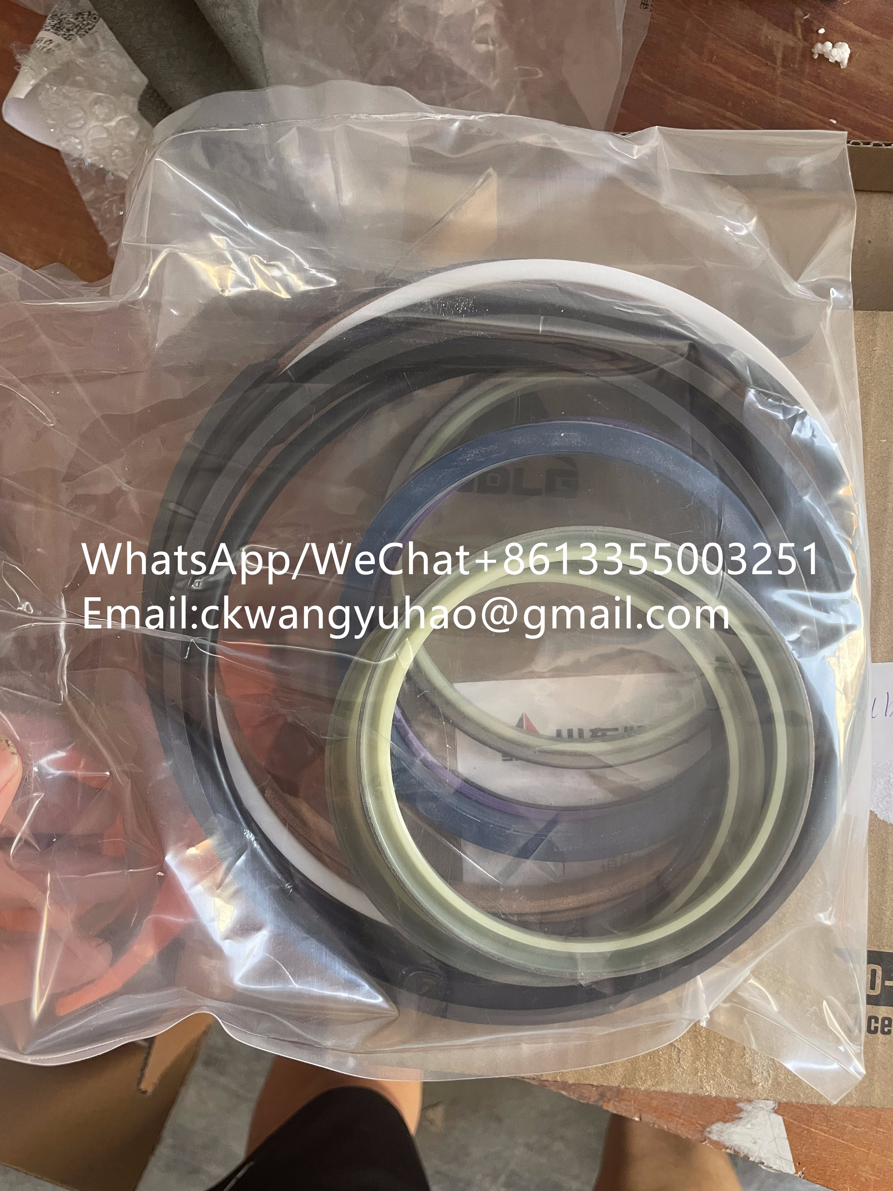 4120002672003 Sealed Package - SDLG Loader 978 Boom Cylinder Seal Kit4120002672003 Sealed Package