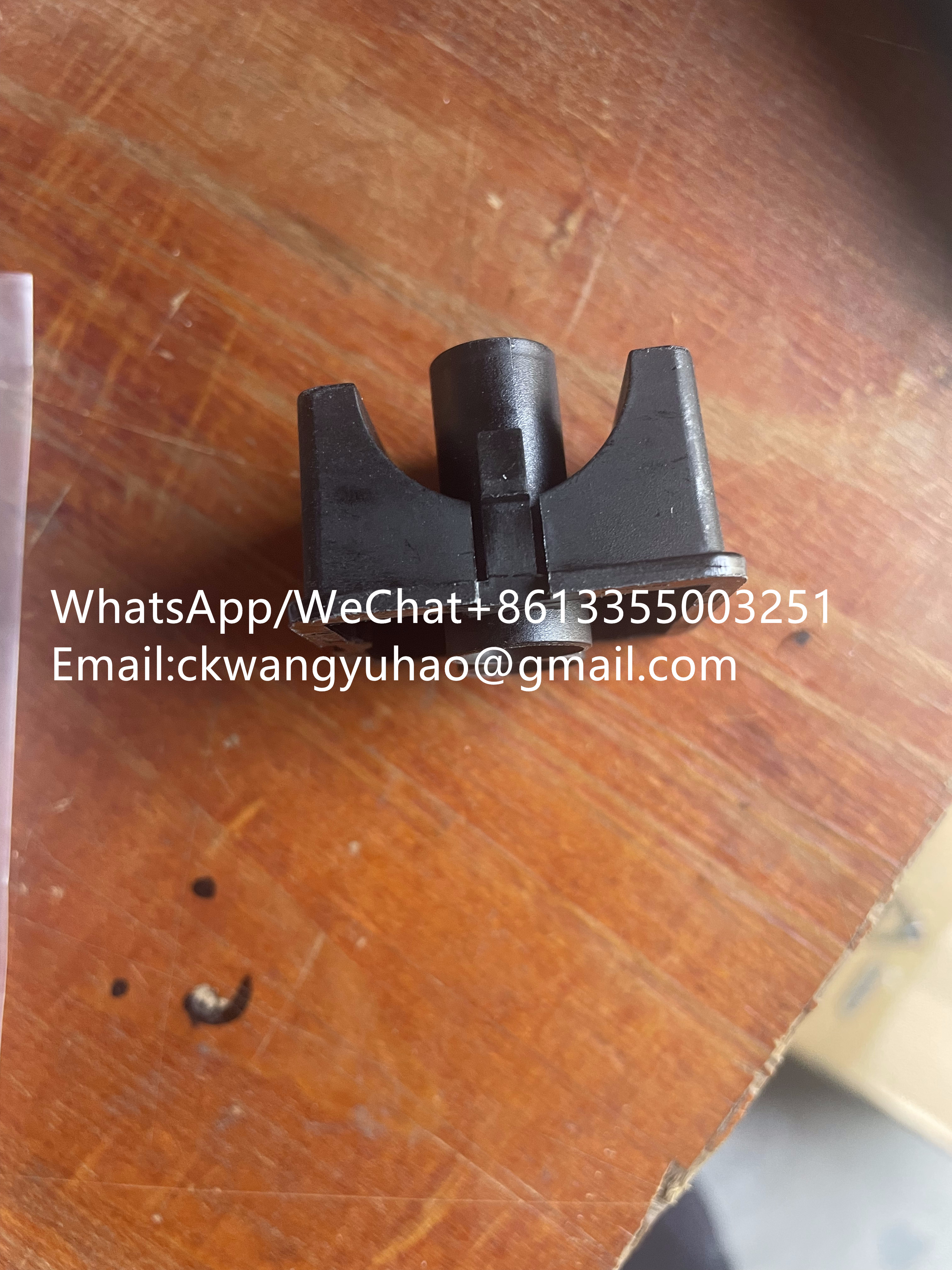 11221184 Cap 20412600 - SDLG 250F 300F Cylinder Head Parts 11221184 Cap 20412600 Volvo D7E Engine