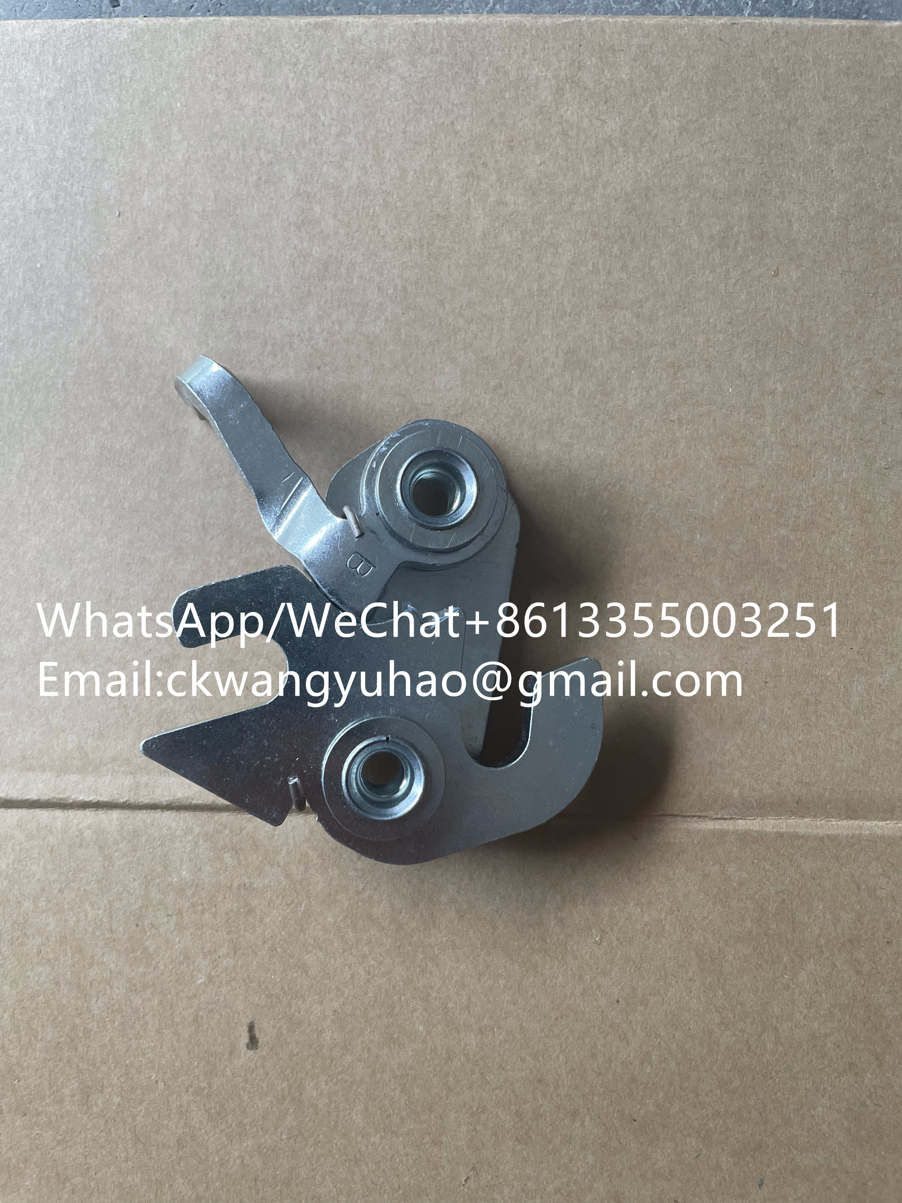 26290030021 Left lock body assembly - SDLG Excavator E6205F E6210F Front Windscreen Left Lock Body Assembly 26290030021